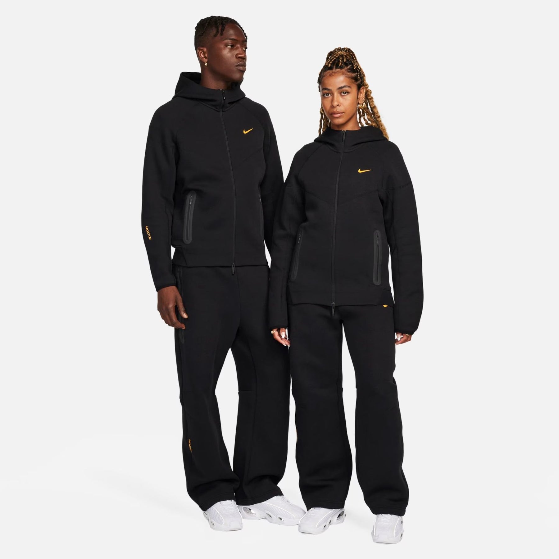 Conjunto de Sudadera con Capucha & Pantalones Deportivos de Tejido Polar Técnico